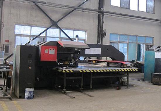 數控轉塔沖床 (2).jpg